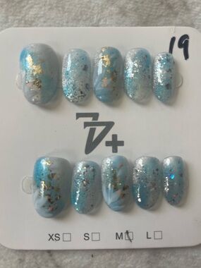 5 for $20! High Quality Press-On Nails in size medium